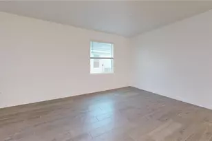 7913 Lakes Edge Ln, Port Charlotte, FL 33981 - Photo 24