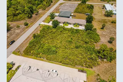 18 Donlon Drive, Rotonda West, FL 33947 - Photo 10