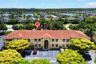 4109 Bellasol Cir, Fort Myers, FL 33916 - Photo 2