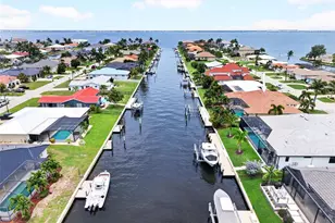2260 Palm Tree Dr, Punta Gorda, FL 33950 - Photo 50