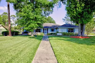 3601 Divot Rd, Sebring, FL 33872 - Photo 1