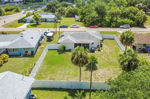 2009 Barksdale St, Port Charlotte, FL 33948 - Photo 36
