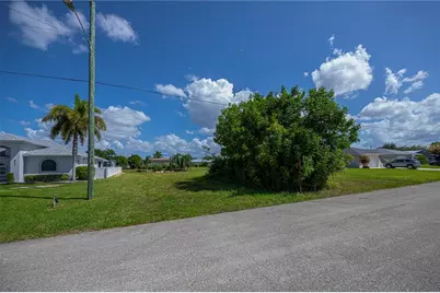 3725 SE 13th Avenue, Cape Coral, FL 33904 - Photo 14