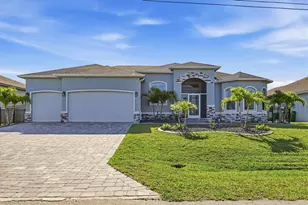8314 Tracy Cir, Port Charlotte, FL 33981 - Photo 2