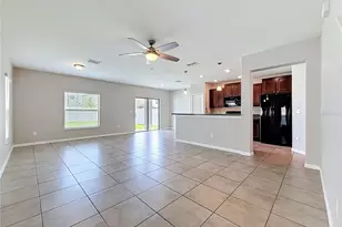 7405 Evening Primrose Ct, Tampa, FL 33619 - Photo 10