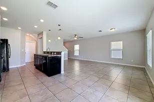 7405 Evening Primrose Ct, Tampa, FL 33619 - Photo 12