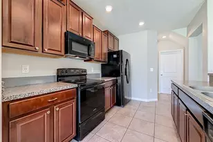 7405 Evening Primrose Ct, Tampa, FL 33619 - Photo 14