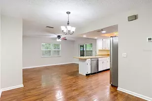 9020 Dorsey St, Spring Hill, FL 34608 - Photo 12