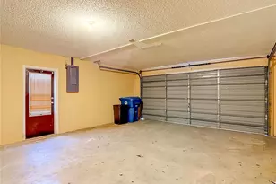 9020 Dorsey St, Spring Hill, FL 34608 - Photo 36