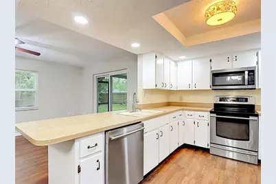 9020 Dorsey Street, Spring Hill, FL 34608 - Photo 14