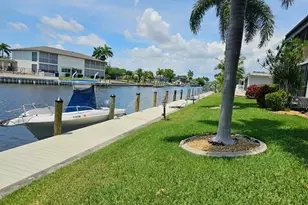 4722 SE 1st Pl, Cape Coral, FL 33904 - Photo 14