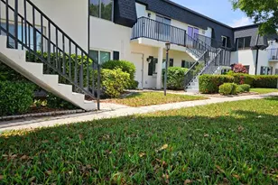 4722 SE 1st Pl, Cape Coral, FL 33904 - Photo 2