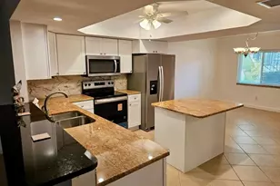 4722 SE 1st Pl, Cape Coral, FL 33904 - Photo 10