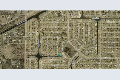 1104 NE 34th Lane, Cape Coral, FL 33909 - Photo 2