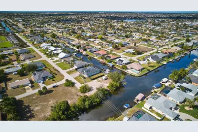 201 SW 40th Street, Cape Coral, FL 33914 - Photo 30