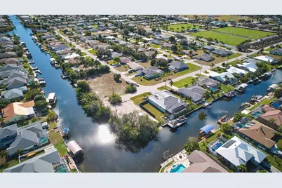 201 SW 40th Street, Cape Coral, FL 33914 - Photo 22