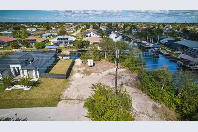 201 SW 40th Street, Cape Coral, FL 33914 - Photo 4