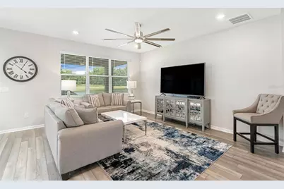 9095 Rally Spring Loop, Wesley Chapel, FL 33545 - Photo 4