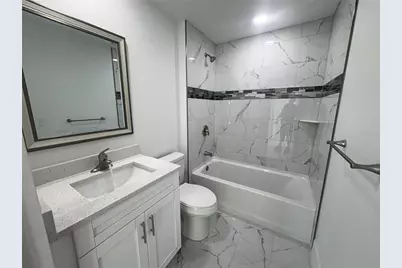 2810 NW 26th Place, Cape Coral, FL 33993 - Photo 8