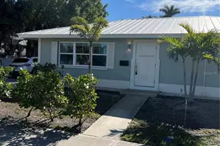 511 W Retta Esplanade, Punta Gorda, FL 33950 - Photo 1