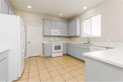 513 Berry James Court, Kissimmee, FL 34744 - Photo 6