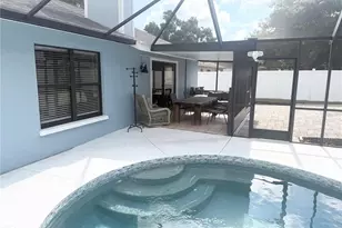 3612 75 Dr E, Sarasota, FL 34243 - Photo 4