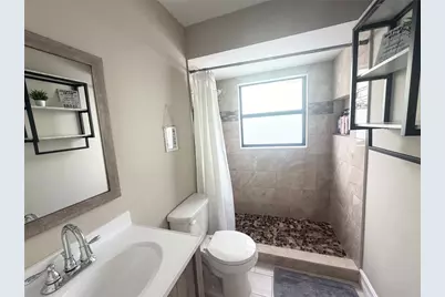 3612 75th Drive E, Sarasota, FL 34243 - Photo 16