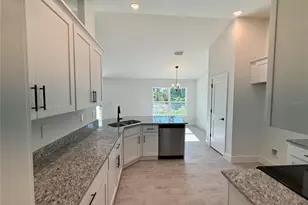 135 Broadmoor Ln, Rotonda West, FL 33947 - Photo 8