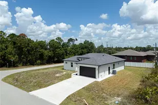 12462 Deepwoods Ave, Port Charlotte, FL 33981 - Photo 52