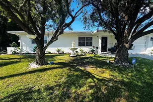 710 Aqui Esta Dr, Punta Gorda, FL 33950 - Photo 2