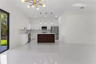10070 Flat River St, Port Charlotte, FL 33981 - Photo 12