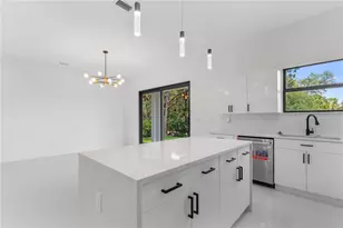 10070 Flat River St, Port Charlotte, FL 33981 - Photo 4
