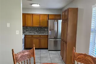 2912 Dudley Dr, Bartow, FL 33830 - Photo 2