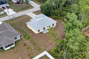 8221 Larrimore Ave, North Port, FL 34291 - Photo 30