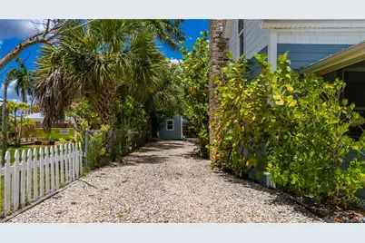 756 W Marion Avenue, Punta Gorda, FL 33950 - Photo 34