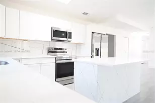 563 Presque Isle Dr, Port Charlotte, FL 33954 - Photo 4