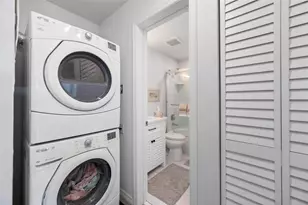 4064 Oakview Dr, Port Charlotte, FL 33980 - Photo 26