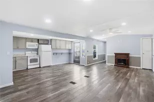 5705 Holiday Park Blvd, North Port, FL 34287 - Photo 8