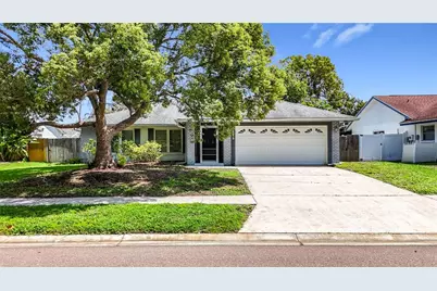 2825 Wendover Terrace, Palm Harbor, FL 34685 - Photo 4