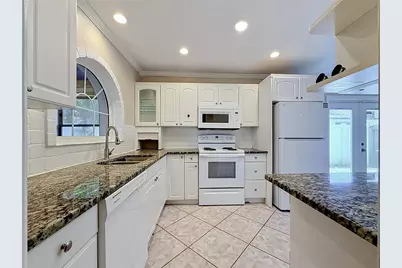 2825 Wendover Terrace, Palm Harbor, FL 34685 - Photo 18