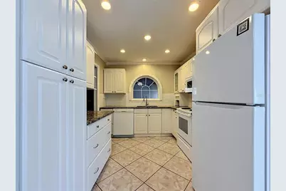 2825 Wendover Terrace, Palm Harbor, FL 34685 - Photo 24