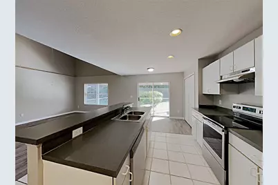 2184 Heathwood Circle, Orlando, FL 32828 - Photo 6