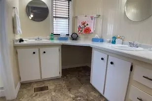 2100 Kings Hwy, Port Charlotte, FL 33980 - Photo 18
