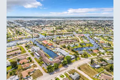 3935 Country Club Boulevard #22, Cape Coral, FL 33904 - Photo 24