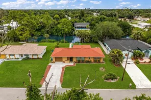 2626 Auburn Blvd, Port Charlotte, FL 33948 - Photo 2