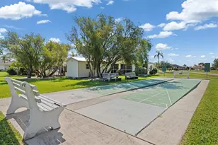 12538 SW Kingsway Cir, Lake Suzy, FL 34269 - Photo 36