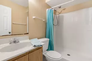 12538 SW Kingsway Cir, Lake Suzy, FL 34269 - Photo 14