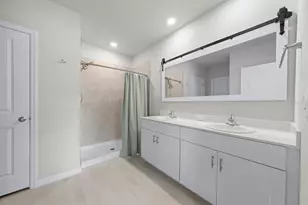 1422 Powell Vly Dr, Port Charlotte, FL 33953 - Photo 28