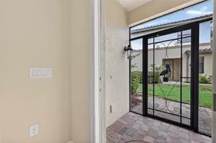 20151 Ragazza Circle E, Venice, FL 34293 - Photo 4