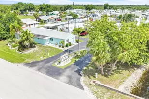 8320 Riverside Dr, Punta Gorda, FL 33982 - Photo 40